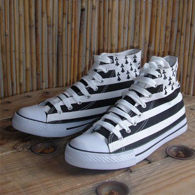Chaussures en toile motifs bretons