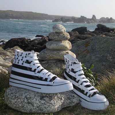 Chaussures en toile motifs bretons